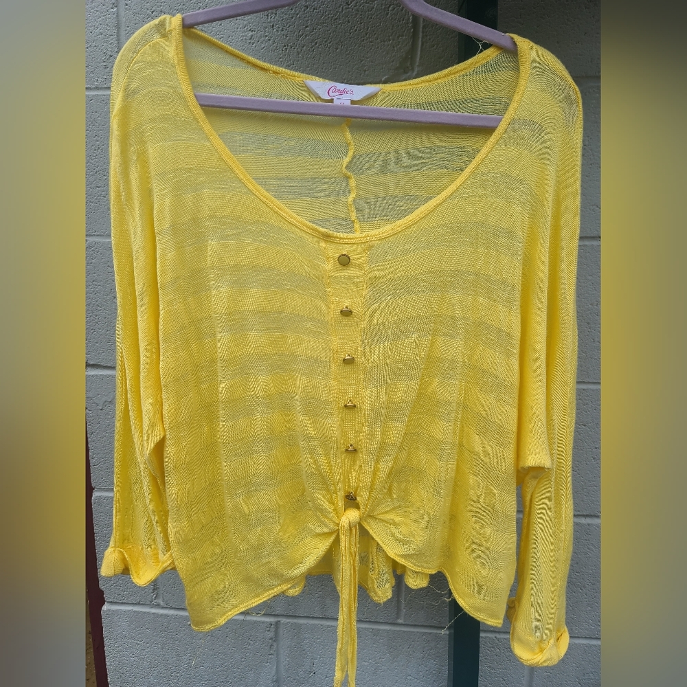 Candie's M Yellow Blouse